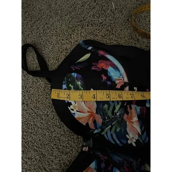 Meet Curve Black Floral Mesh Paneling Padded Swimsuit Womens
Size: 2XL (New) - Picture 6 of 7